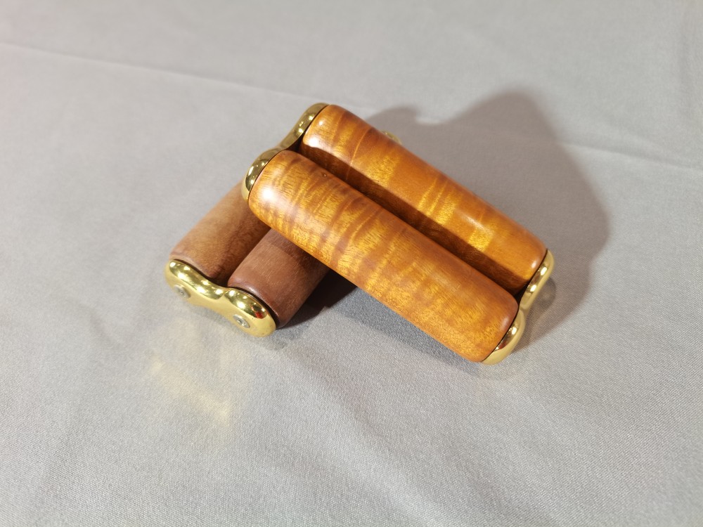 按摩器002.jpg
